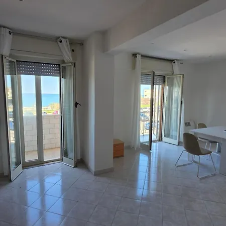 Brezza Marina Apartament *
